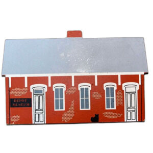 Cat's Meow Village Collectible Ann Arbor Railroad Depot 1886